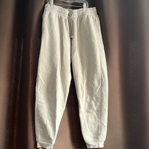 H&M cream coloured joggers. Size M.